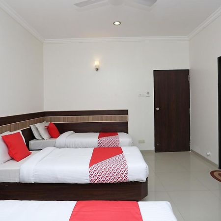 Spot On Hotel Sai Pancham Ширди Экстерьер фото