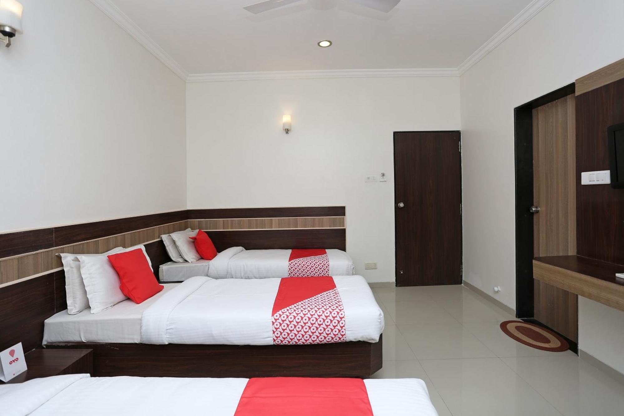 Spot On Hotel Sai Pancham Ширди Экстерьер фото