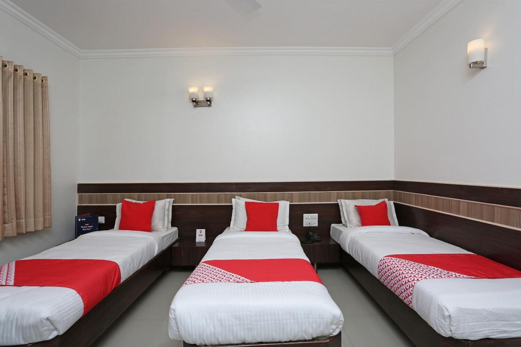 Spot On Hotel Sai Pancham Ширди Экстерьер фото